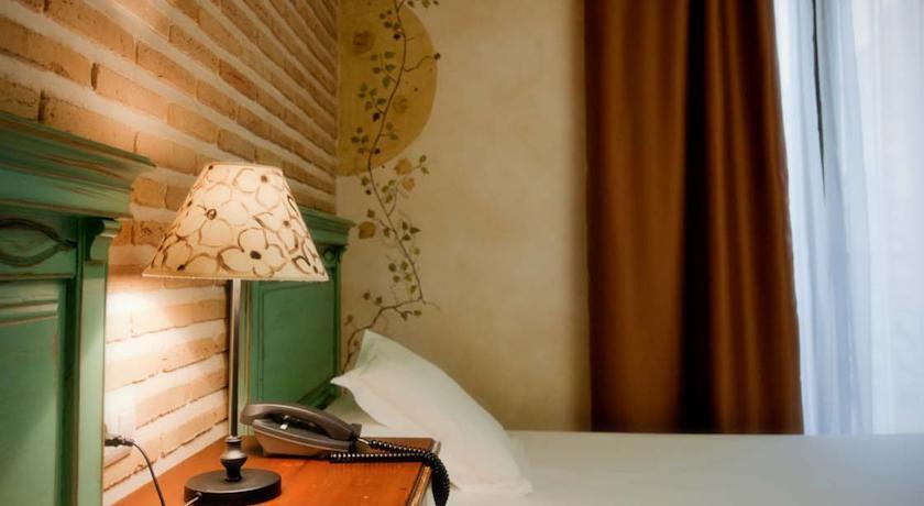 วายไอที ปวยร์ตา บิซากรา Hotel โตเลโด ภายนอก รูปภาพ