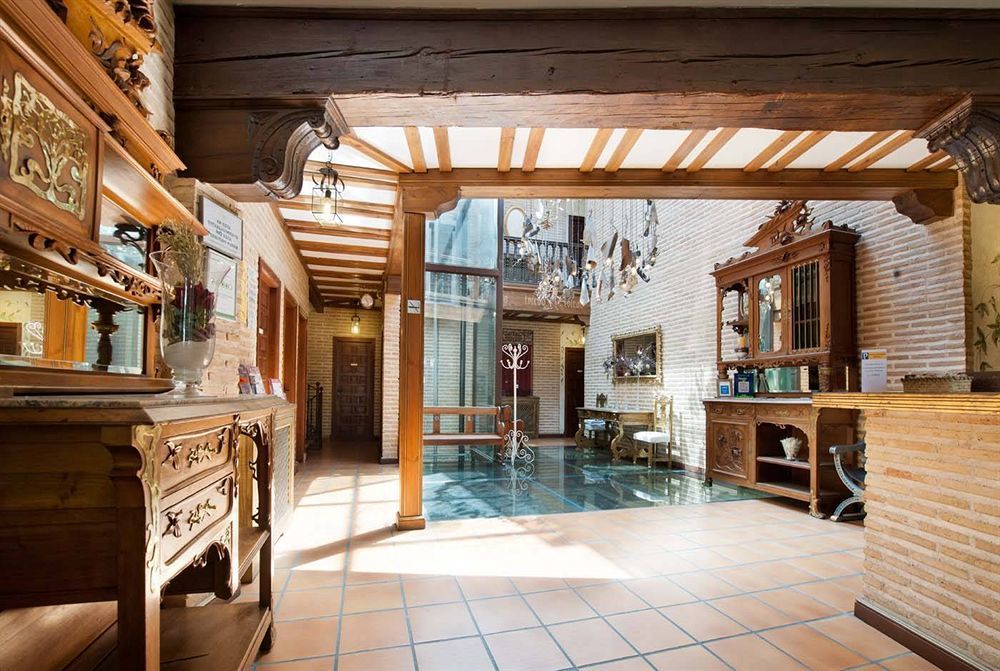 วายไอที ปวยร์ตา บิซากรา Hotel โตเลโด ภายนอก รูปภาพ